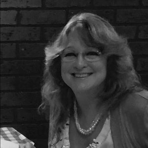 Meet your Posher, Teresa